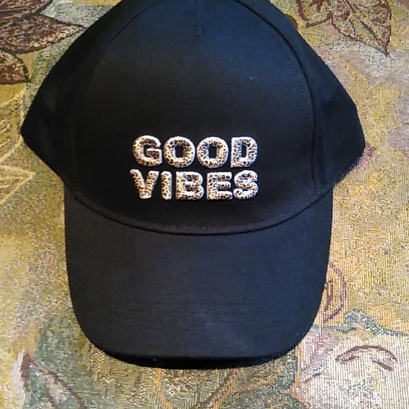🆕 Good Vibes Hat 🆕 - Picture 5 of 5